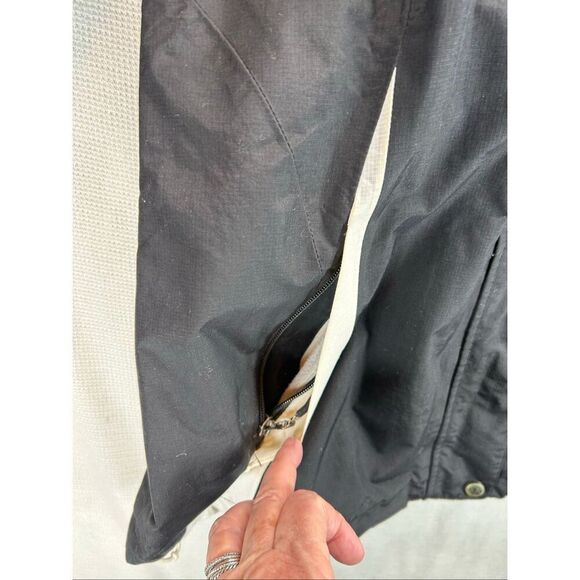 Eddie Bauer WeatherEdge Waterproof Hooded Jacket Women’s M Black White - Picture 9 of 11